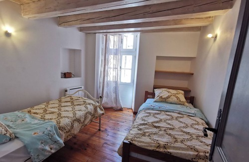 Saint-Jean-de-Fos Maison | L'Hirondelle