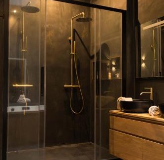 Saint-Martin-du-Littoral Maison | L'inattendu - Loveroom chic et spacieuse avec jacuzzi