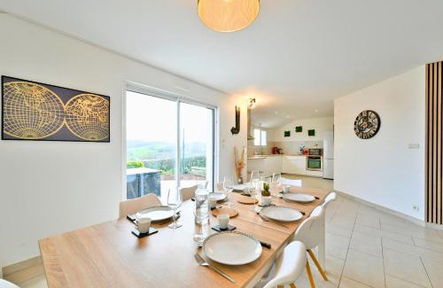 Sevremont Maison | L'Instant de Sérénité Panorama et Style