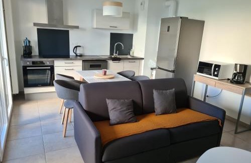 Publier Appartement | L'instant Léman - T2 3 étoiles à 5min de Thonon et Evian avec terrasse et jardin à 100m du lac
