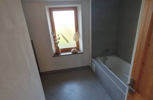 Neydens Lit Et Petit-Déjeuner | L'instant repos Chambre spacieuse à louer à Neydens, près de Genève