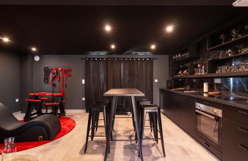 La Ferte-Gaucher Appartement | L'Interdit, Confort et Sensualité