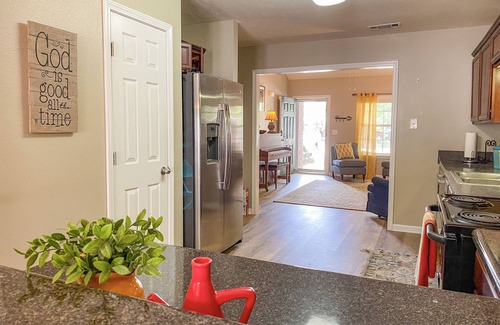 Nashville Copropriété | L👀K! 2 BR/2.5 bath Condo Near Lake & Airport