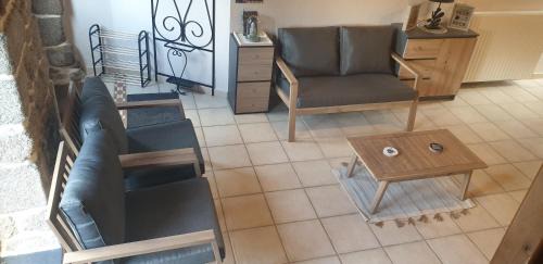 Saint-Georges-de-Reintembault Maison | L'Oasis du Bien Etre