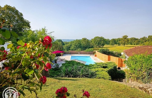 Lissac-et-Mouret Maison | L'Oasienne - LISSAC ET MOURET