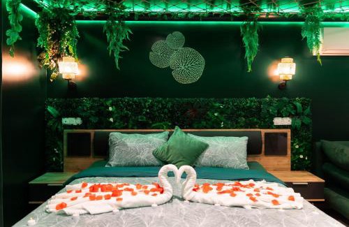 Roppenheim Appartement | L'Oasis Tropicale, Jacuzzi, Love Room