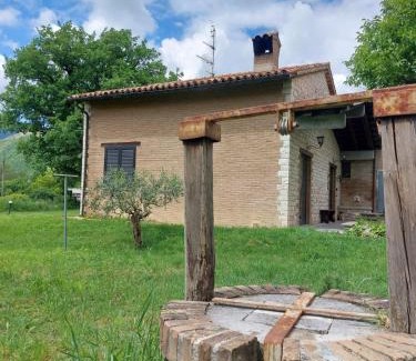 Cagli Maison | L'officina di Leo - Casale con giardino