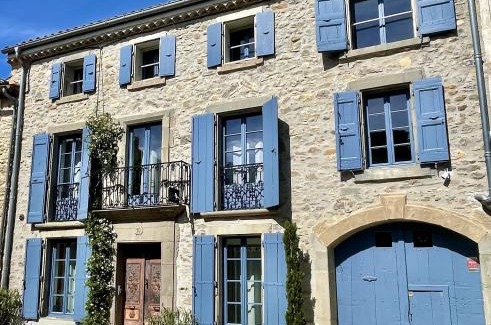 Roubia Maison | L'oiseau Bleu suite MERLE BLEU