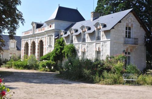 Brain-sur-Allonnes Appartement | L'Orangerie du Château - LE NID - GITE 2 Personnes
