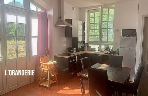 Jaunay-Clan Maison | L'orangerie-les Gîtes de la Chartreuse-futuroscope