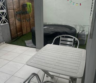 Remire Montjoly Appartement | L'orchidée de kinabalu