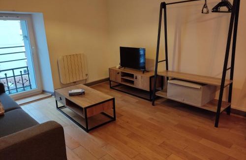 Chateauroux Appartement | L'orchidée studio proche centre