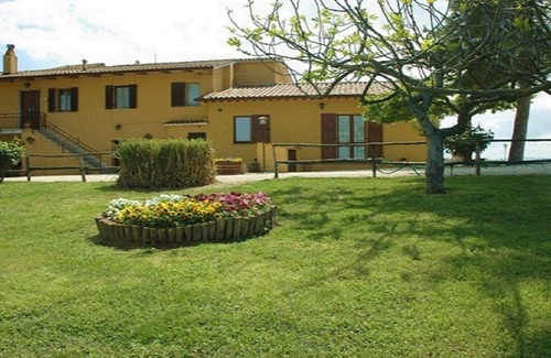 Deruta Maison | L'ORTO: appartement dans ferme de campagne, à 15 minutes de Assise