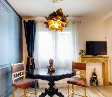 Saverne Appartement | L'OSMOSE avec balcon, 3mn place centrale Château