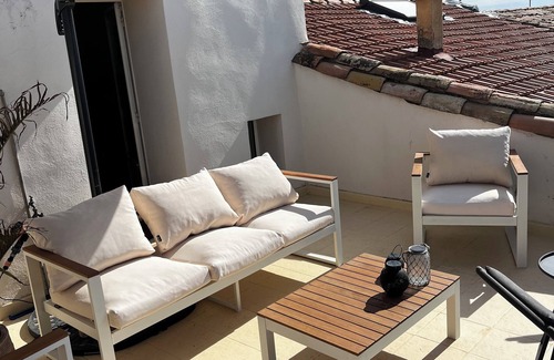 Vezenobres Appartement | L'Ostal Bestòrt, Duplex avec vue unique, DUPLEX