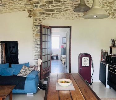 Claret Maison | L'Ostal des Embruscalles