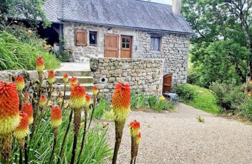 Golinhac Maison | L'Ostel Aveyronnais