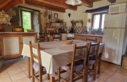 Golinhac Maison | L'Ostel Aveyronnais