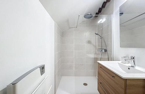 Villedaigne Maison | L'Oustal Maison de caractere avec Wifi et climatisation