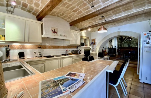 Pouzilhac Maison | L'Uzétienne- Grande demeure avec bassin et patio !