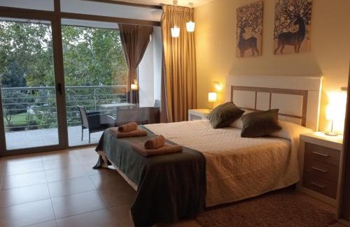 Talavera de la Reina Appartement | La Alameda Jardines del Prado -Amplio y con ascensor-