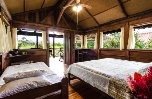 Guayabo Cabine | La Anita Rainforest Ranch
