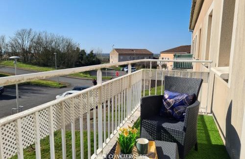Pouzauges Appartement | La Balière T3 rénové terrasse 20min du Puy duFou