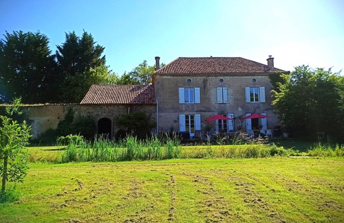 Moussac Maison | La Barbarde - Grande demeure familiale au charme authentique