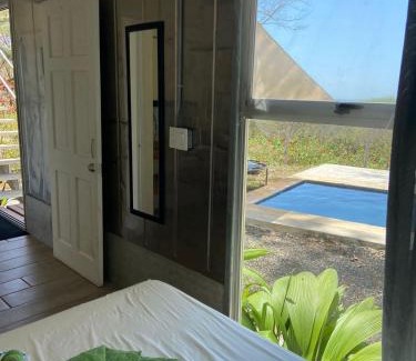 Tarcoles Appartement | La Barca Lodge - Container Home #1