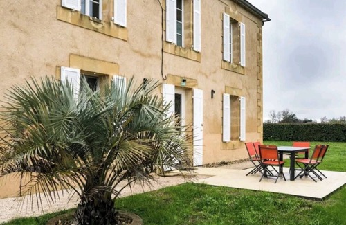 Cours-de-Pile Maison | La Bastide : Piscine Chauffée, Clim et Pétanque, Animaux Acceptés !