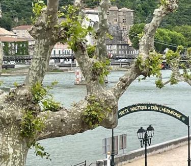 Tain-l'Hermitage Villa | La Batellerie, vue sur Rhône