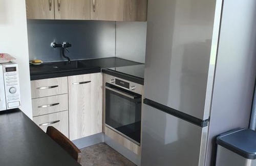 Le Petit-Abergement Appartement | LA BATISSE l'arbre beige