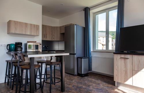 Le Petit-Abergement Appartement | LA BATISSE l'arbre beige