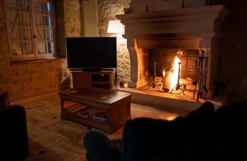 Avon-les-Roches Maison | La Belle Etoile