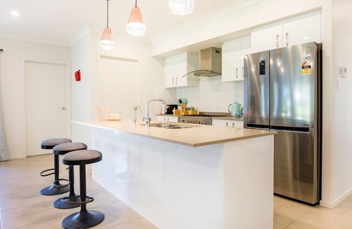 Sanctuary Point Maison | La Belle Vie - 1 Min Walk to Basin Walking Track