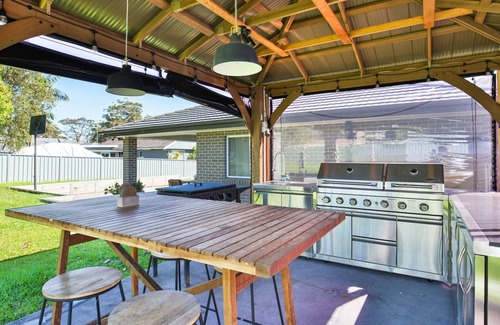 Sanctuary Point Maison | La Belle Vie - 1 Min Walk to Basin Walking Track