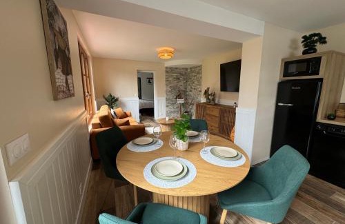 Ardres Maison | La Belle Vue Du Lac - SPA