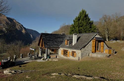 Louvie-Soubiron Cabine | La Bergerie de Louvie