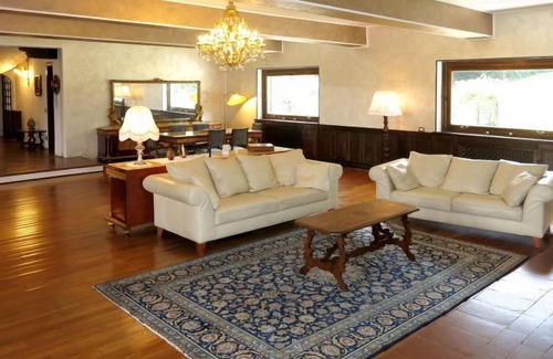 Zubiena Maison | Maison La Bertolina à Viverone - 10 personnes, 5 chambres