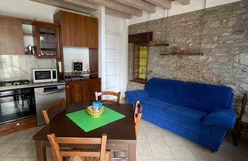 Serramazzoni Appartement | Appartamento incantevole immerso nel verde