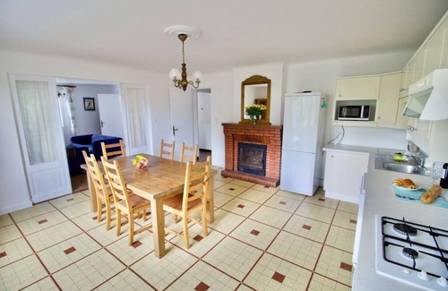 Saint Germain du Seudre Cottage | Gîtes La Bigorre – Le Puits : piscine chauffée, 30 minutes de plages magnifiques