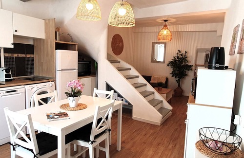 Thezan-des-Corbieres Maison | La Biscornutte