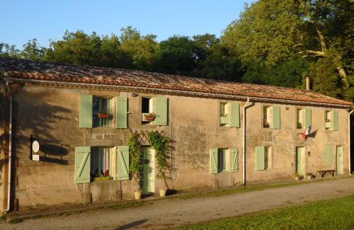 Mas-Saintes-Puelles Lit Et Petit-Déjeuner | La Bonne Planque - Maison éclusière de La Planque