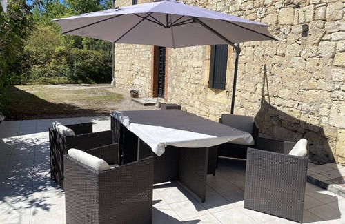 Livers-Cazelles Maison | La Bonnetie - Beautiful stone cottage with pool