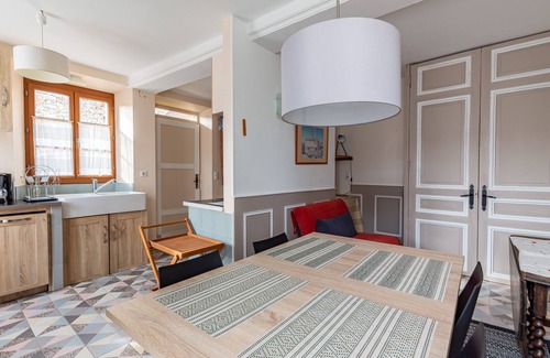 Villemanoche Maison | La Bourguignonne - Jolie maisonnette avec terrasse