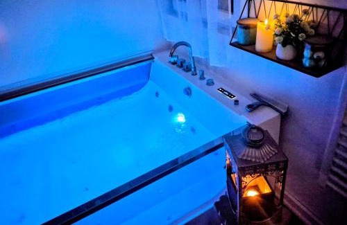 Epernay Appartement | La Bulle Bleue Jacuzzi