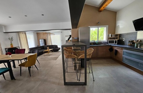 Saint-Martin-de-Valgalgues Villa | Maison Piscine & SPA au pied des cévennes.