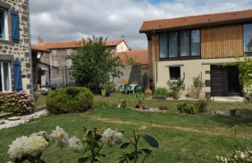 Genouillac Maison | La Cabane aux Hirondelles