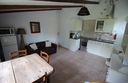 Puyravault Cottage | 'La Campagne' - Petite maison en pierre - Marais Poitevin