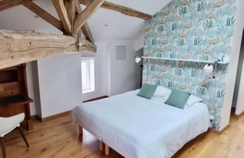 Sauveterre-Saint-Denis Lit Et Petit-Déjeuner | La Canolière - Chambre d'hôtes Olivia